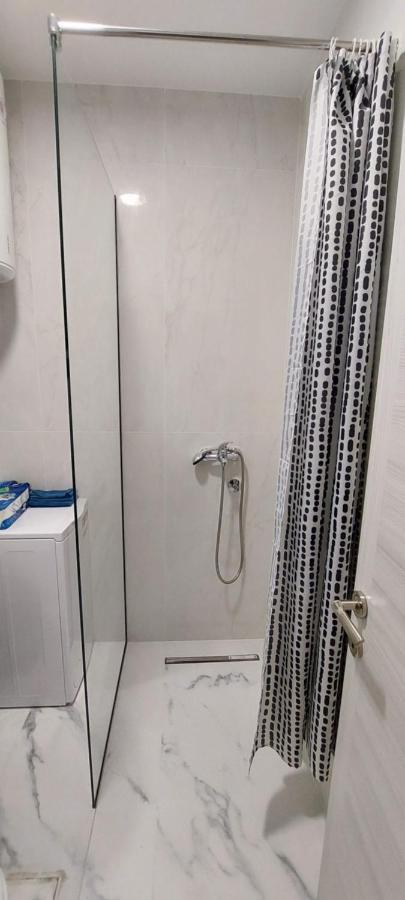 Biser Apartmani พอดโกริกา ภายนอก รูปภาพ