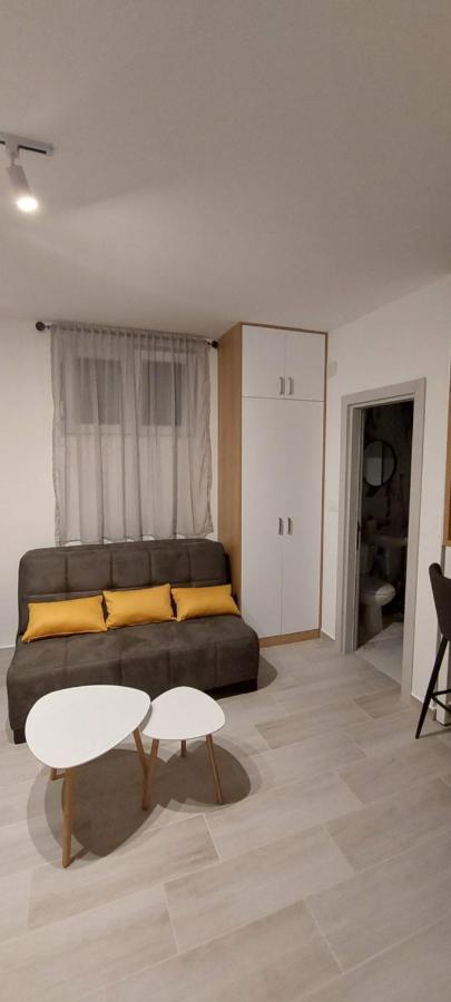 Biser Apartmani พอดโกริกา ภายนอก รูปภาพ