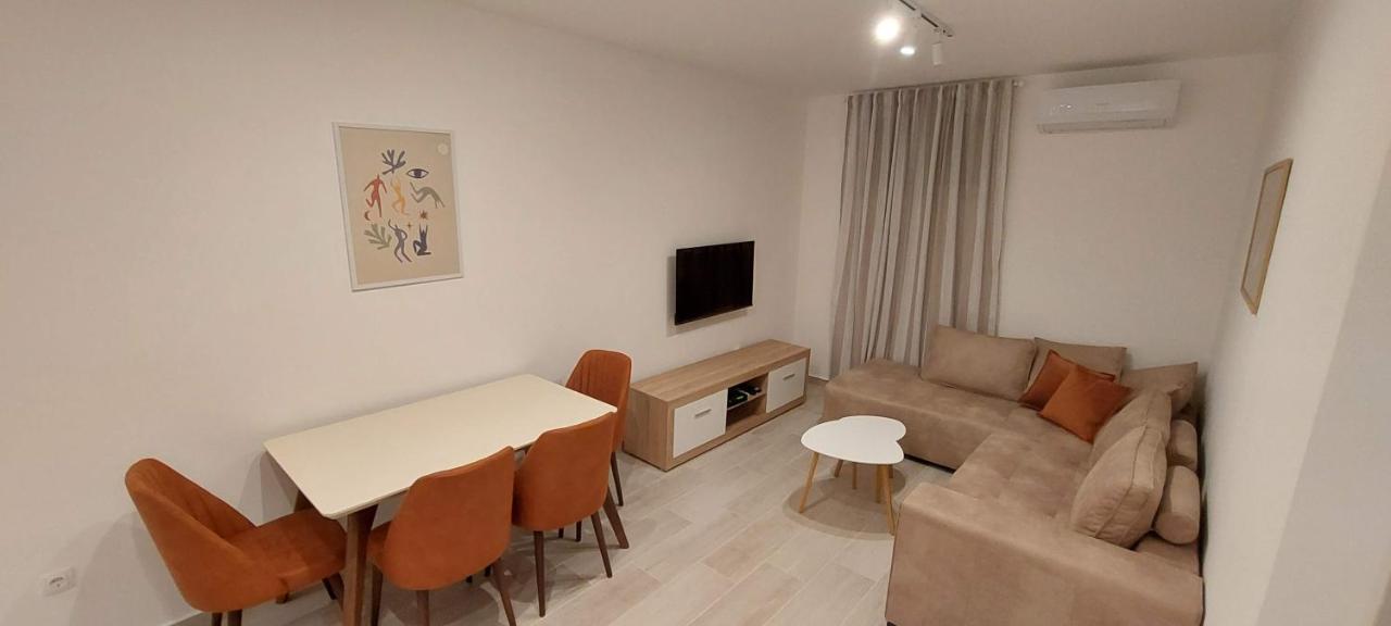 Biser Apartmani พอดโกริกา ภายนอก รูปภาพ